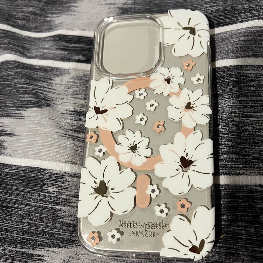 Kate Spade ♠️ Heart and flower diamond case iPhone 14 Pro